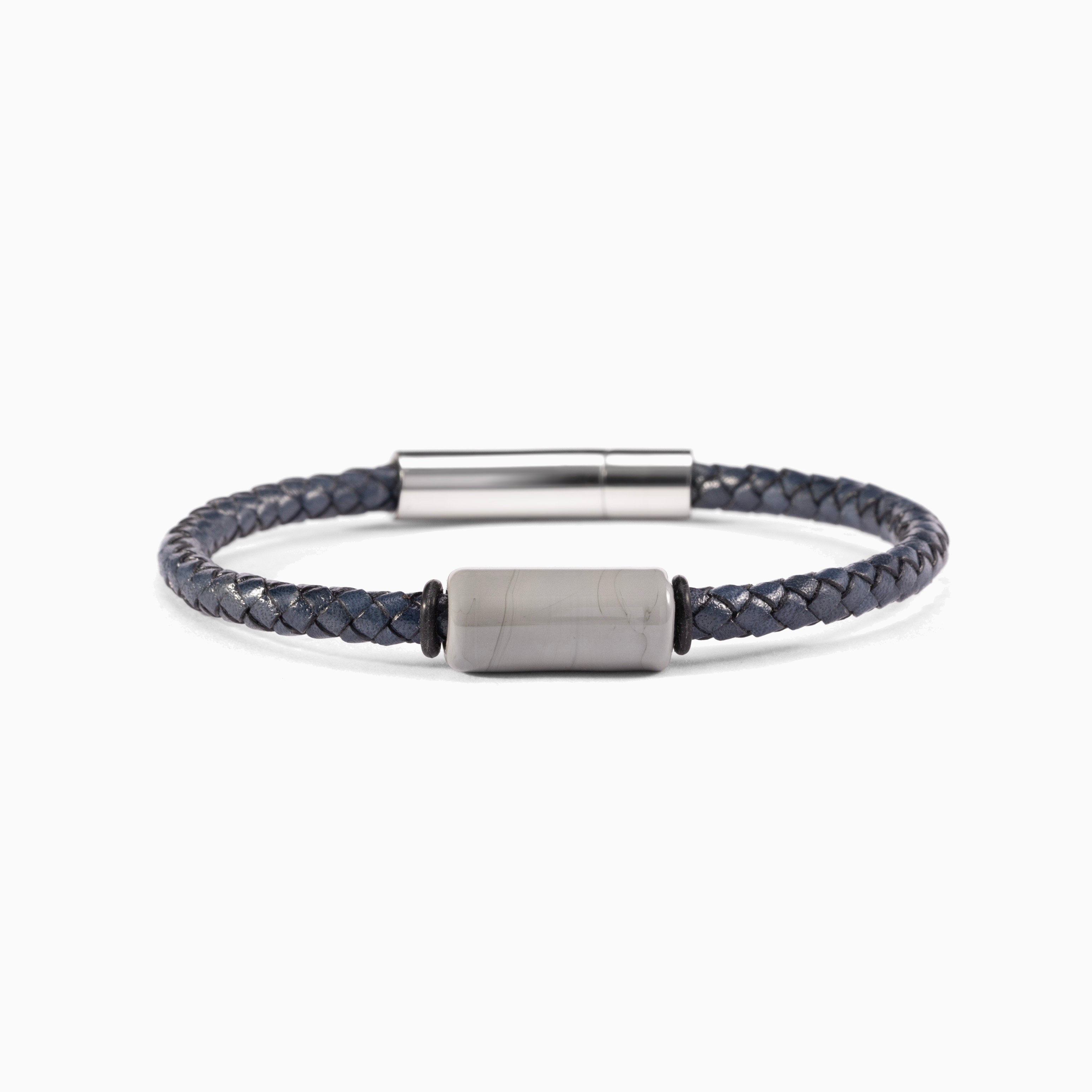 Grit Collection men’s bracelet with Murano glass, braided leather, steel and brass, rhodium finish, 20 cm length.
