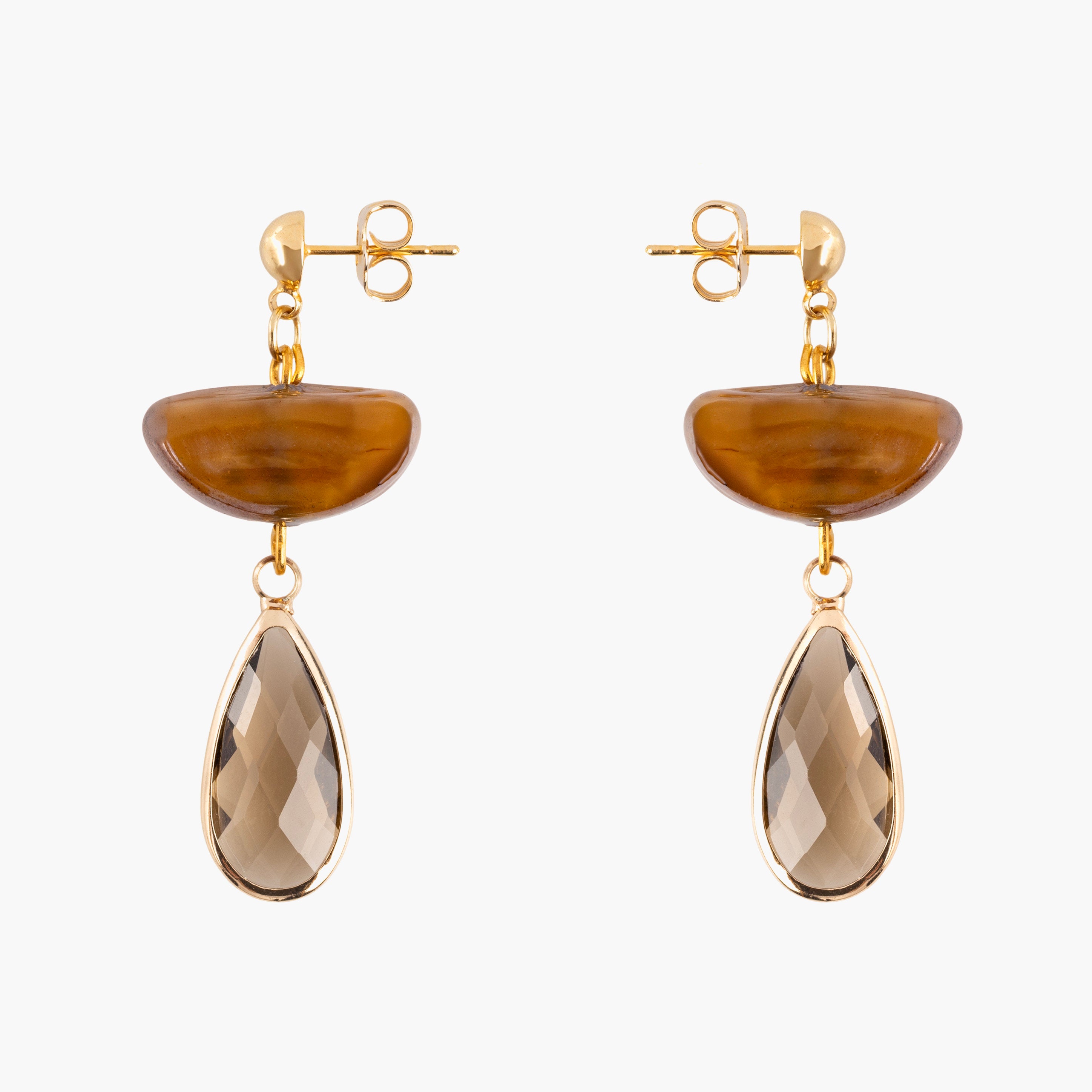  Core Top Drop Earrings in amber brown and smoky gray Murano Glass with faceted crystal drops and 18KT gold-finished details. Handcrafted in Italy.