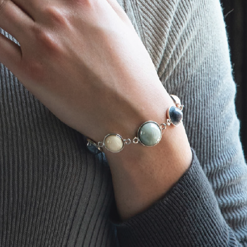 Audrey Collection - Bracelet hover image