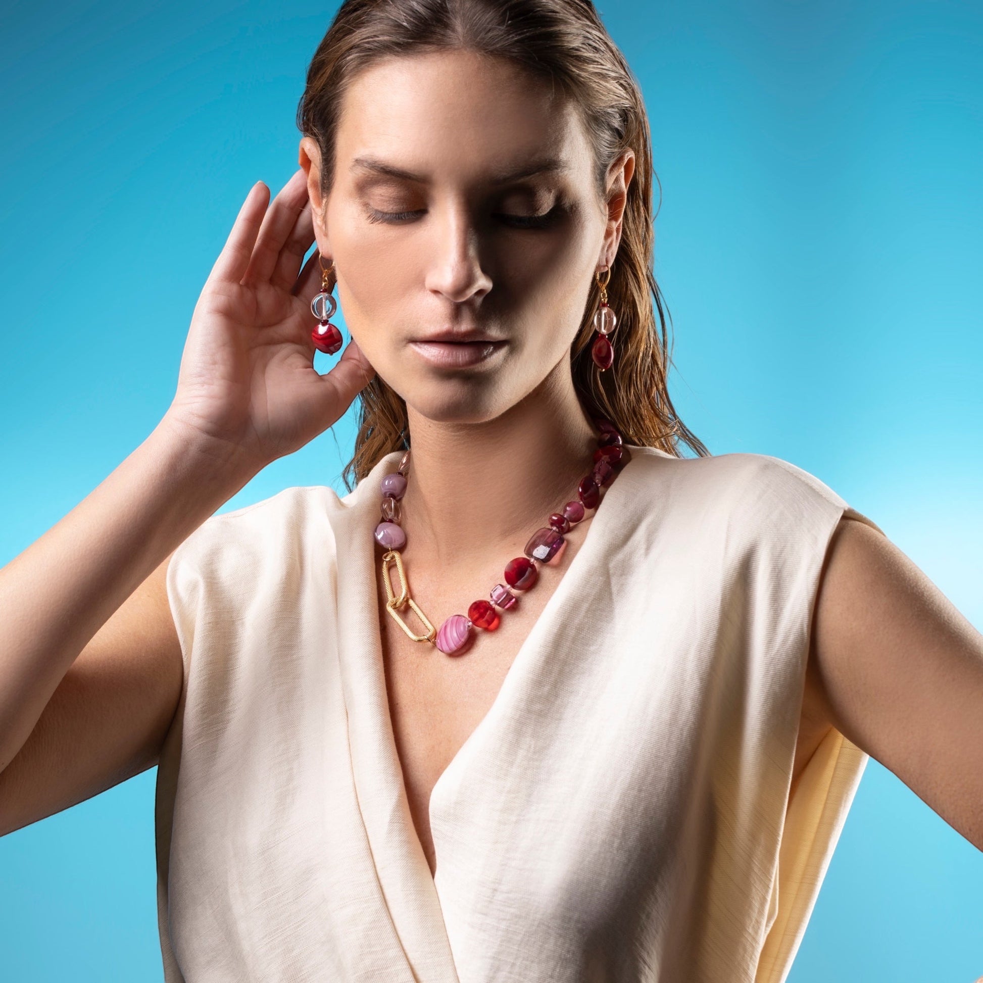 MurrinaMurano.us red and clear Murano glass drop earrings with gold accents, handcrafted in Venice, Italy.