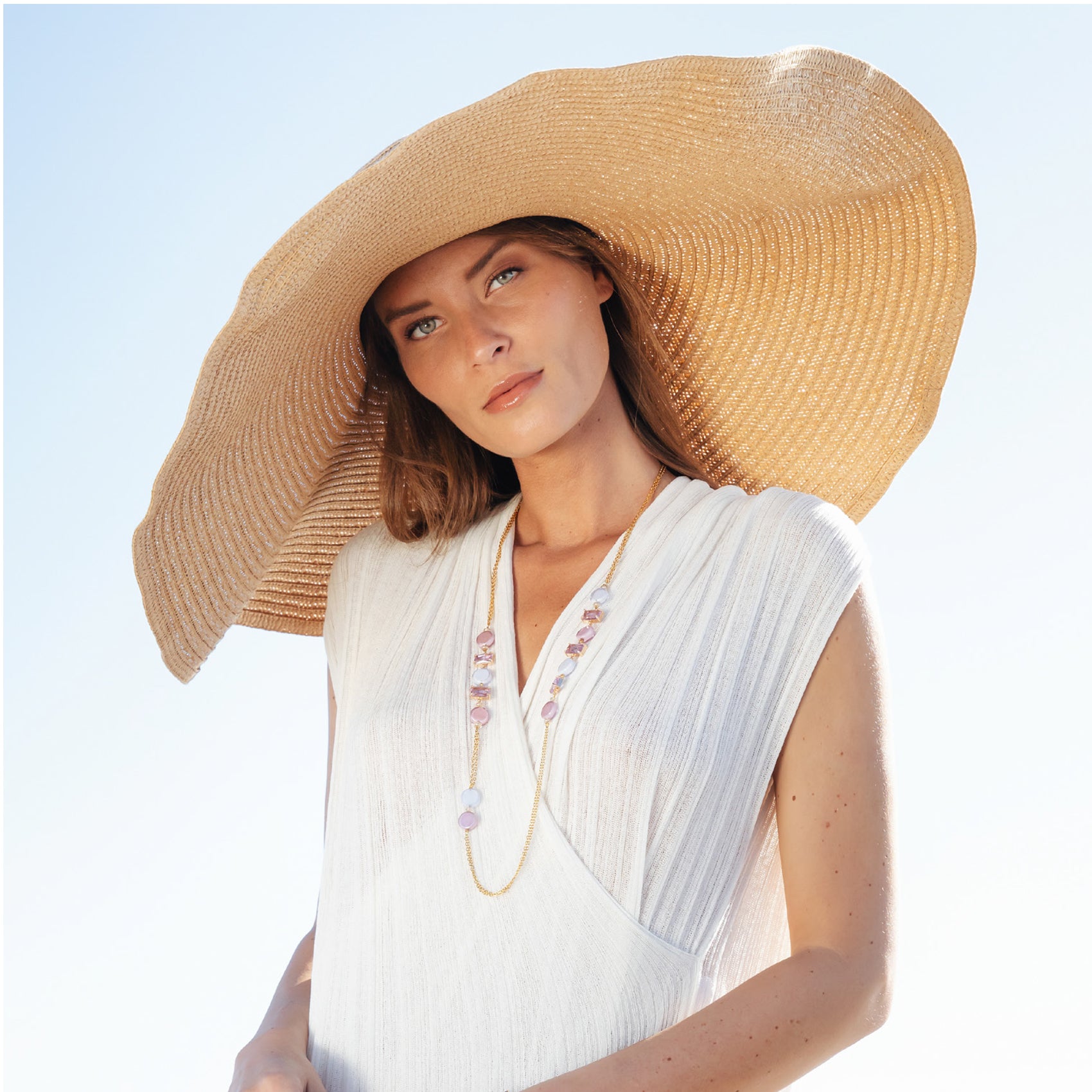 Model wearing MURRINAMURANO Venezia Sunset Mirage Opera Necklace, Murano glass with 18KT Gold Finish over Brass and Stainless Steel clasp, Made in Italy – Sunset Mirage Collection